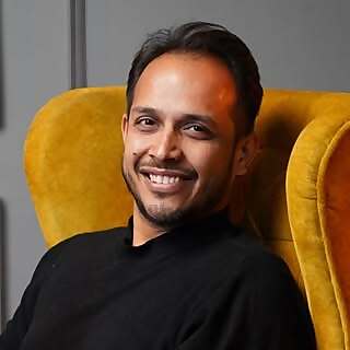 Dr. Siddharth Warrier 