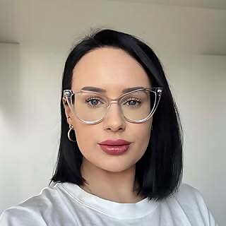 Viktorie Angel Wicky