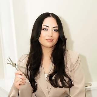 Eva Nawabi