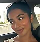 Yasmina Khan