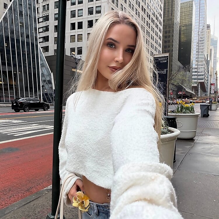 Ellene Pei 