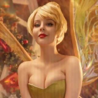 Helly Von Valentine