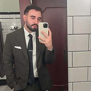 Andrew B
