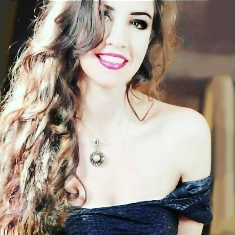 Golsa Golchini
