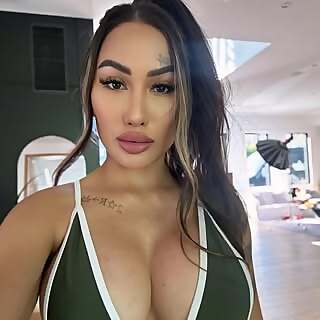 Amia Miley