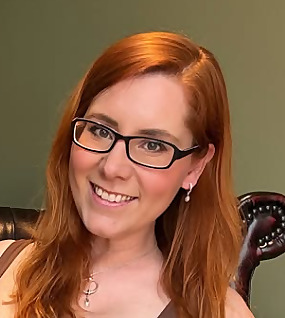Holly Rose