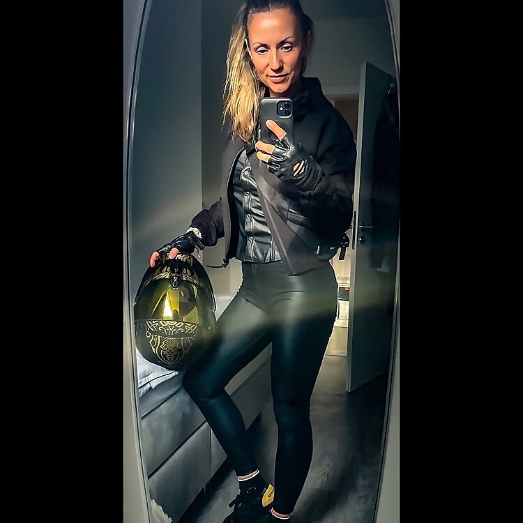 Nicole SoftailSlim