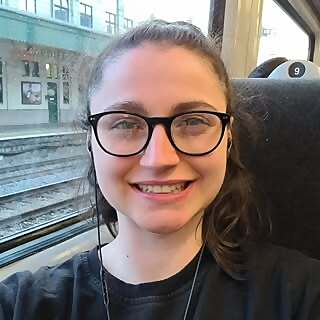 G Loves Trains