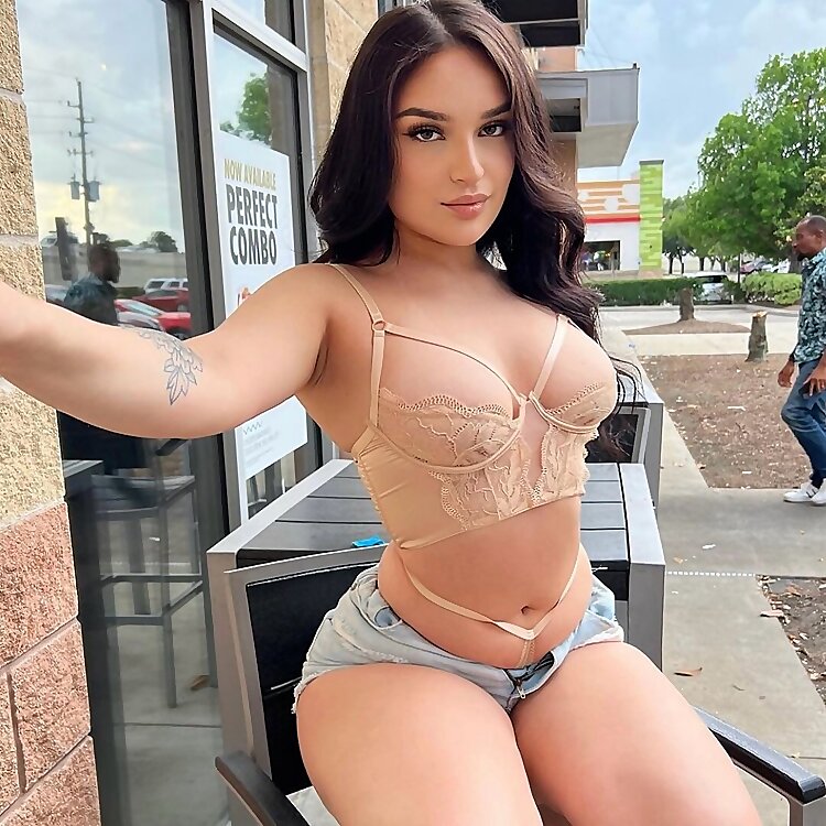 Justine Mirdita