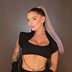 Hayley Davies 
