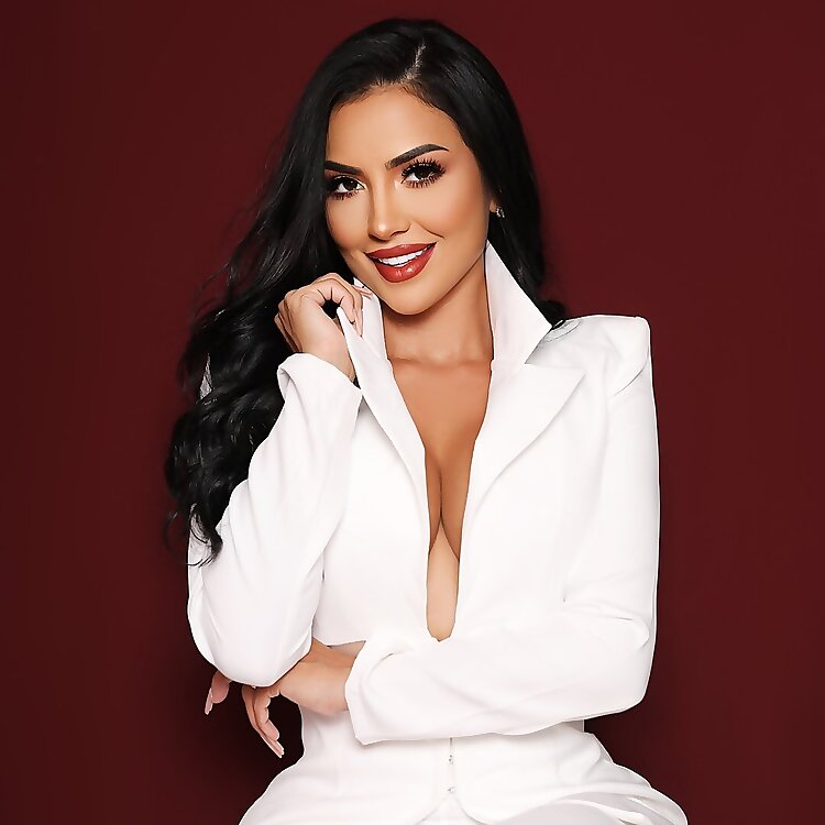Johanna V. Calderon