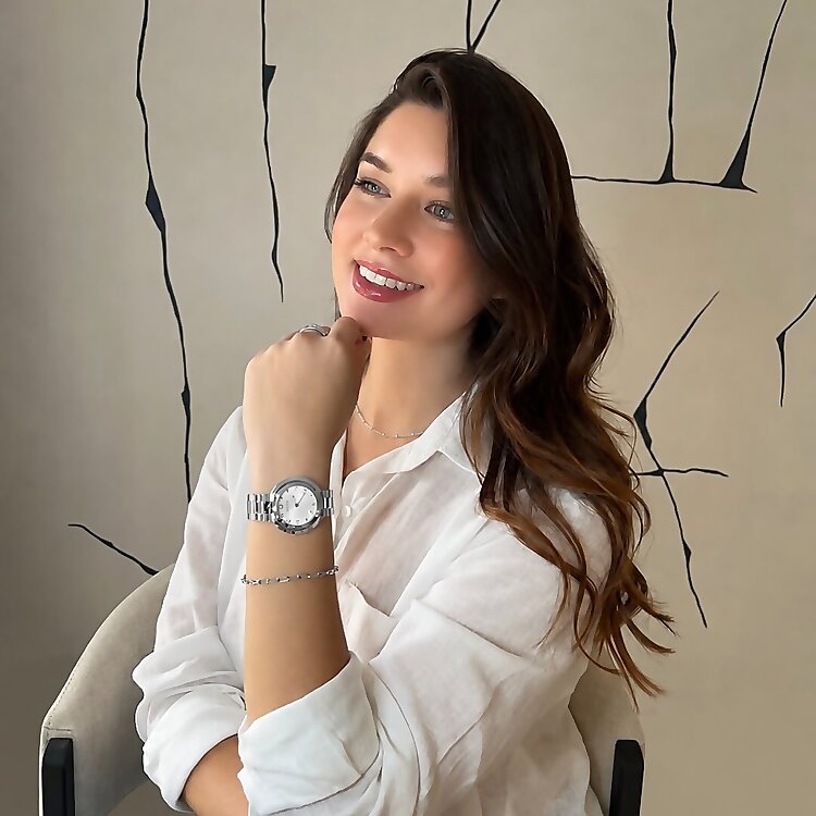 Andrea Camila