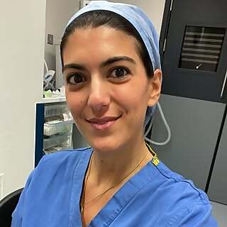 Dr Scarlet Nazarian