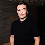 Dr Darren McKeown
