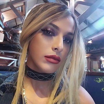 Lucy Bella