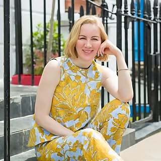 Dr Sarah Tonks 