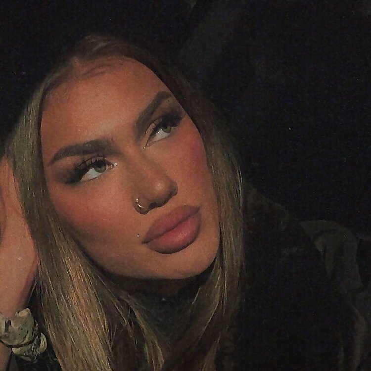 Bella Malak