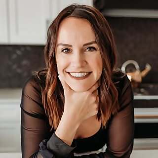Emily Mangold