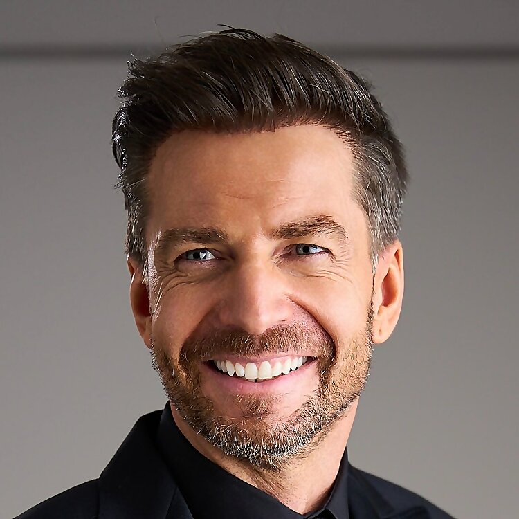 Dr. Alexander Stevens