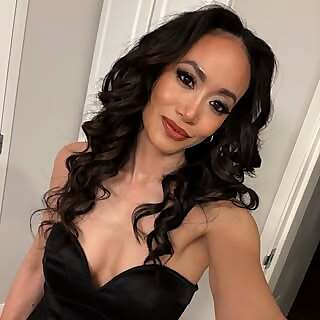 Kim Ly Curry