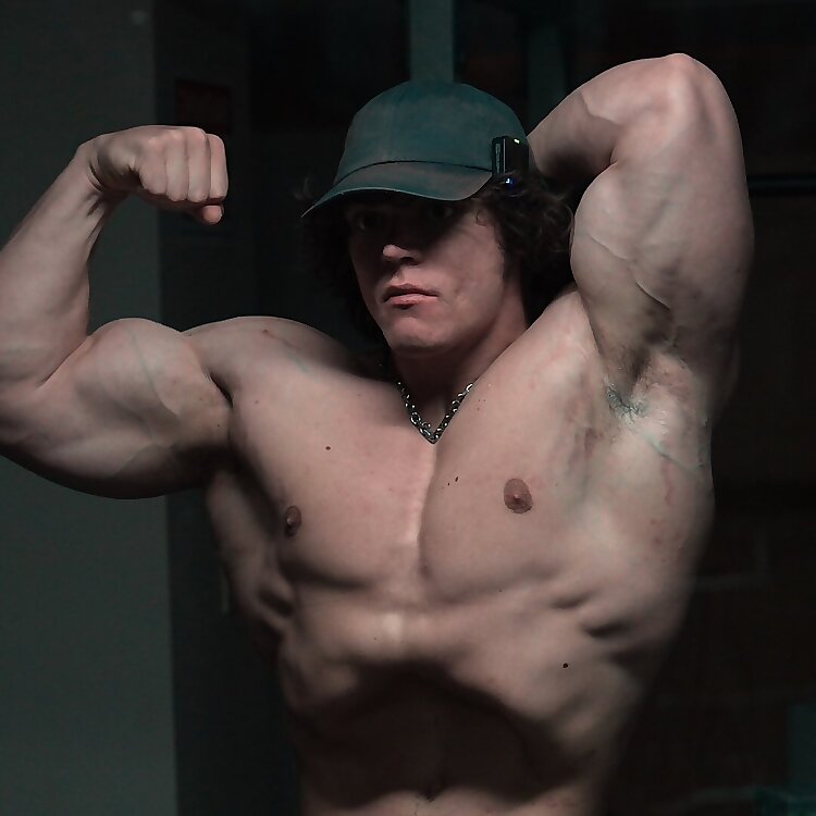 Sam Sulek