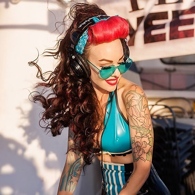 Evilyn Thirteen