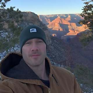 Luke Macfarlane