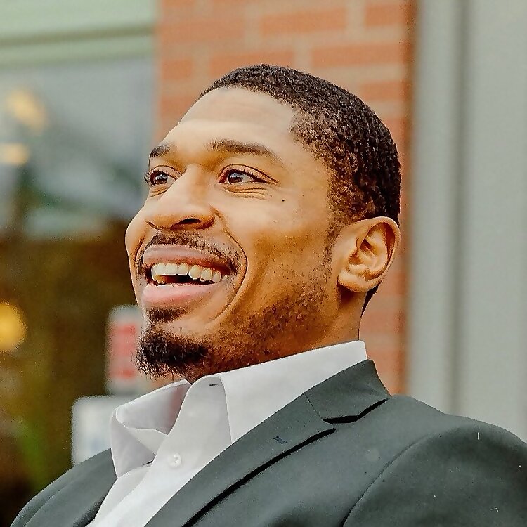 Devonte L. Davis 
