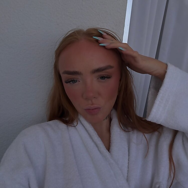 Eve Lily Bremner