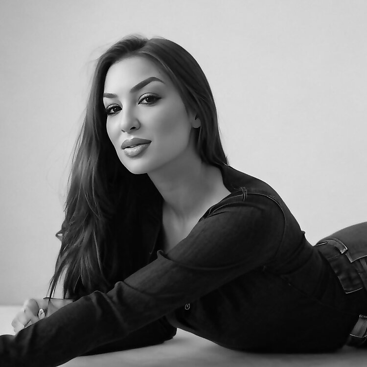 Cecilia Slim