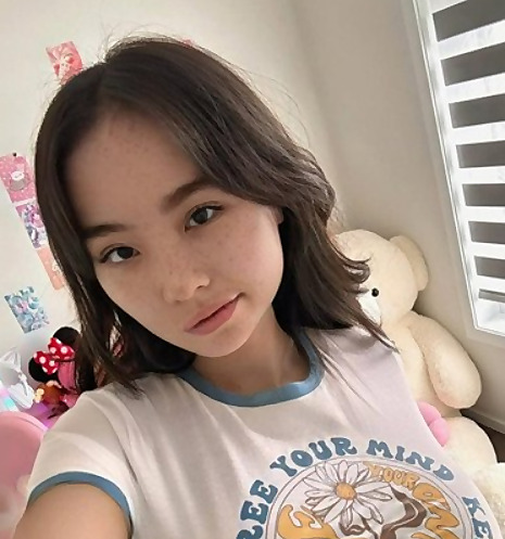 Yumi Eto