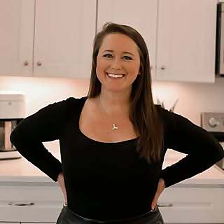 Holly McNutt