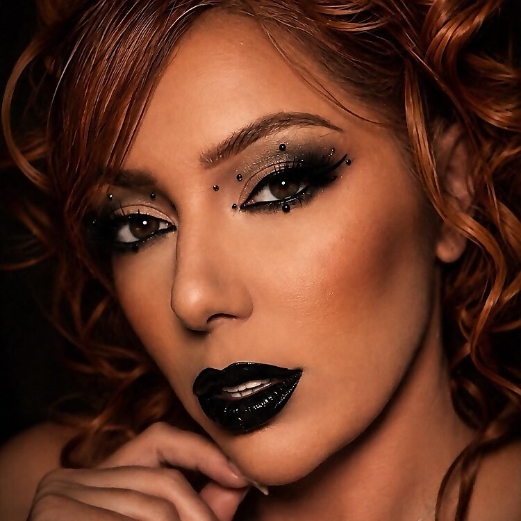 Lauren Phillips