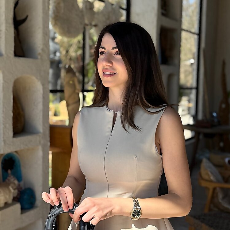 Merve Kirmizitas Kumbul