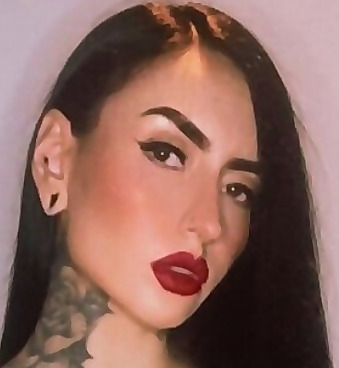 Karina Deras