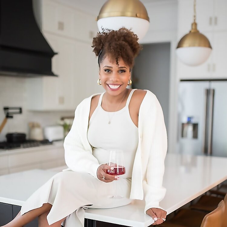 Zuri J Hunter