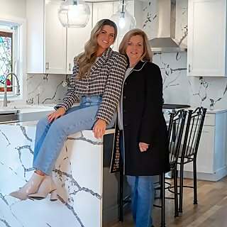 Colleen Leonard & Jayanne Leonard