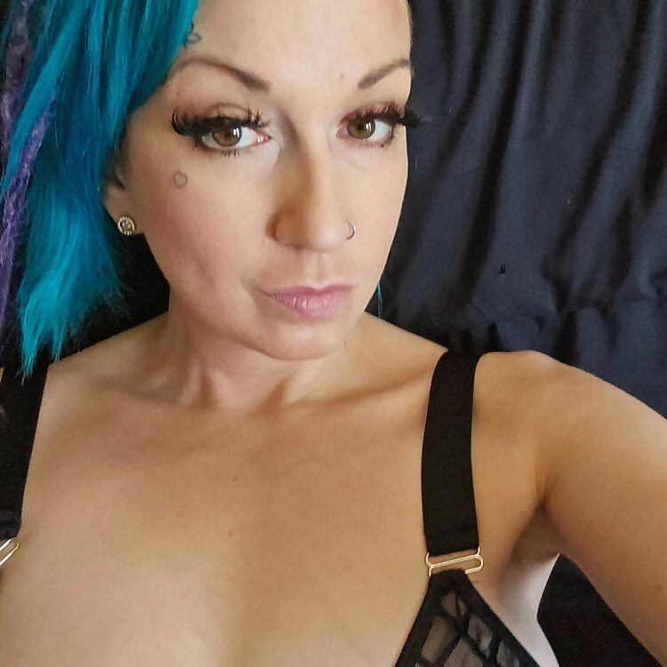 SpookyxBee Free