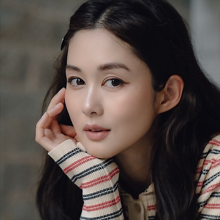Eliza Sam