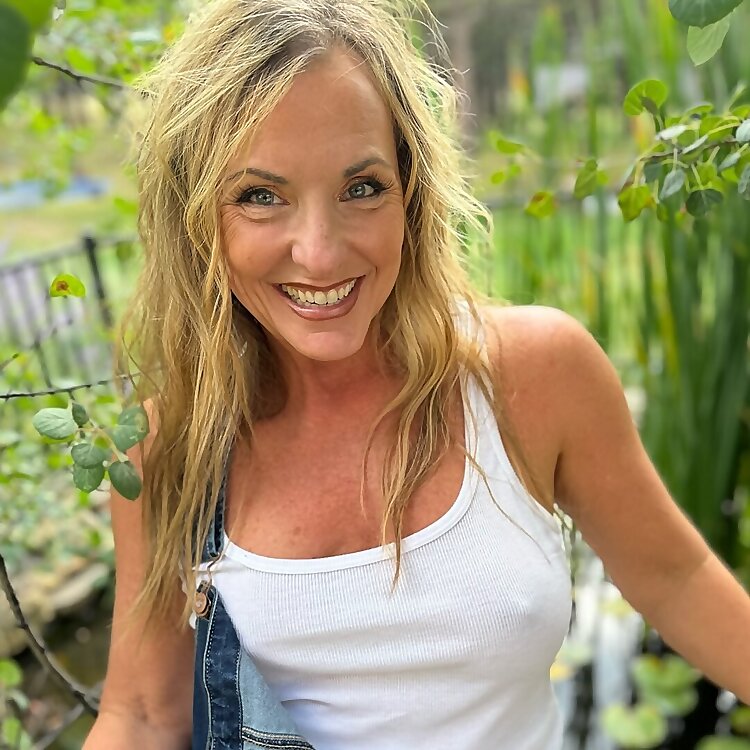 Robin Lynn