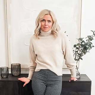 Julie Ethington
