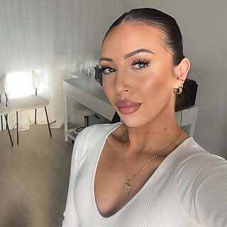 Roxi Cotter