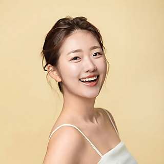 Jo Shin-Hye