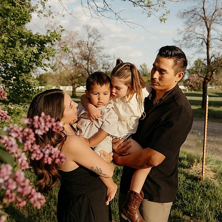 Allegra Nicole Karnthong