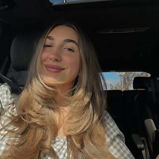 Allegra Nicole Karnthong