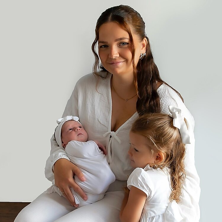 Vicky Mclellan & Demi Coles