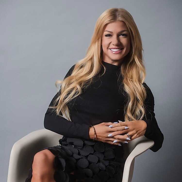 Ellie Valters