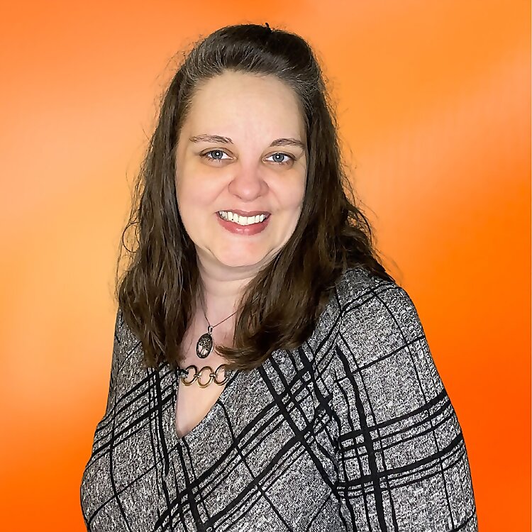 Julie Cahill Tarr