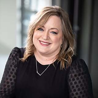 Betsy Rewald