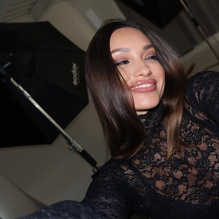 Olya Kovrizhnikova 